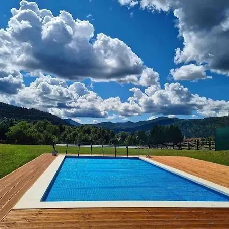 Log Mountain Mama Villa *