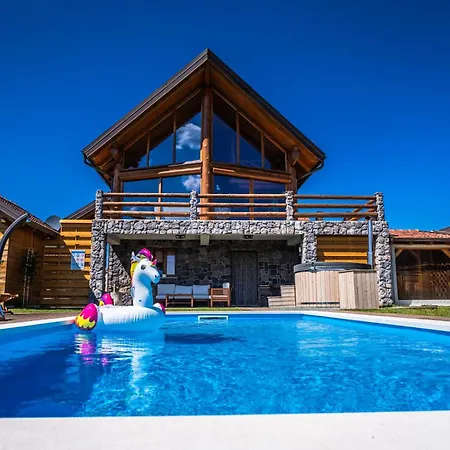 Villa Log Mountain Mama *