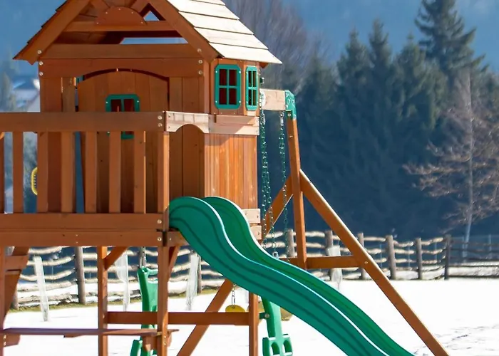 Log Mountain Mama Ravna Gora