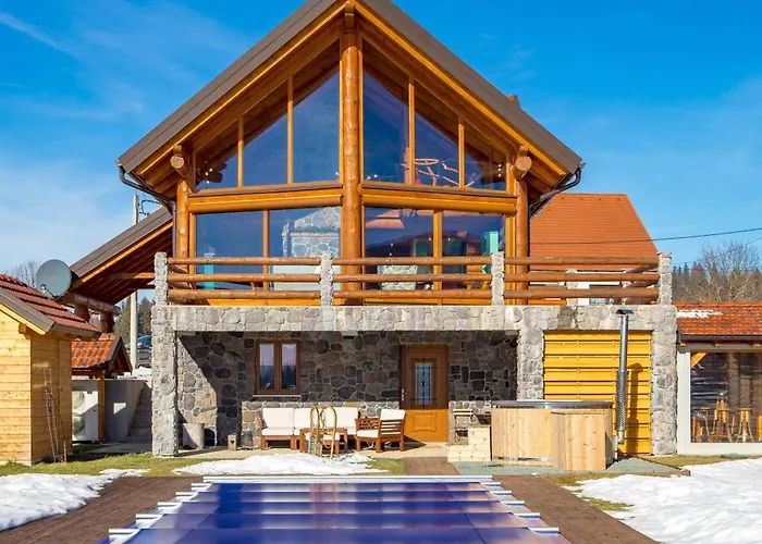 Log Mountain Mama Villa Ravna Gora